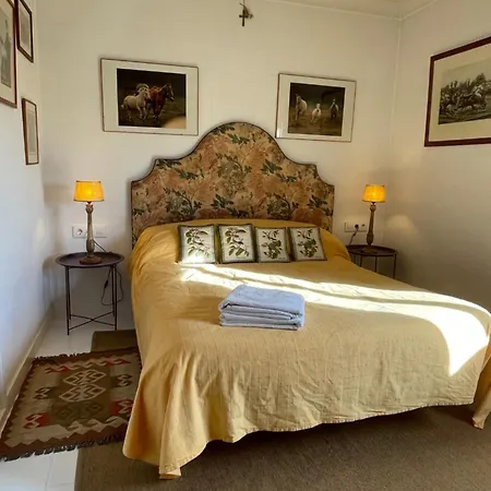 Campo La Carena Holiday home Garriguella