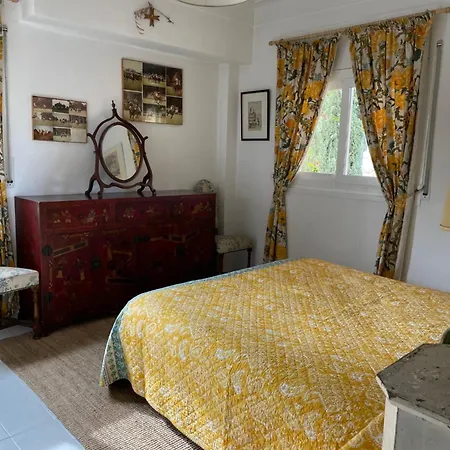 Campo La Carena Holiday home Garriguella